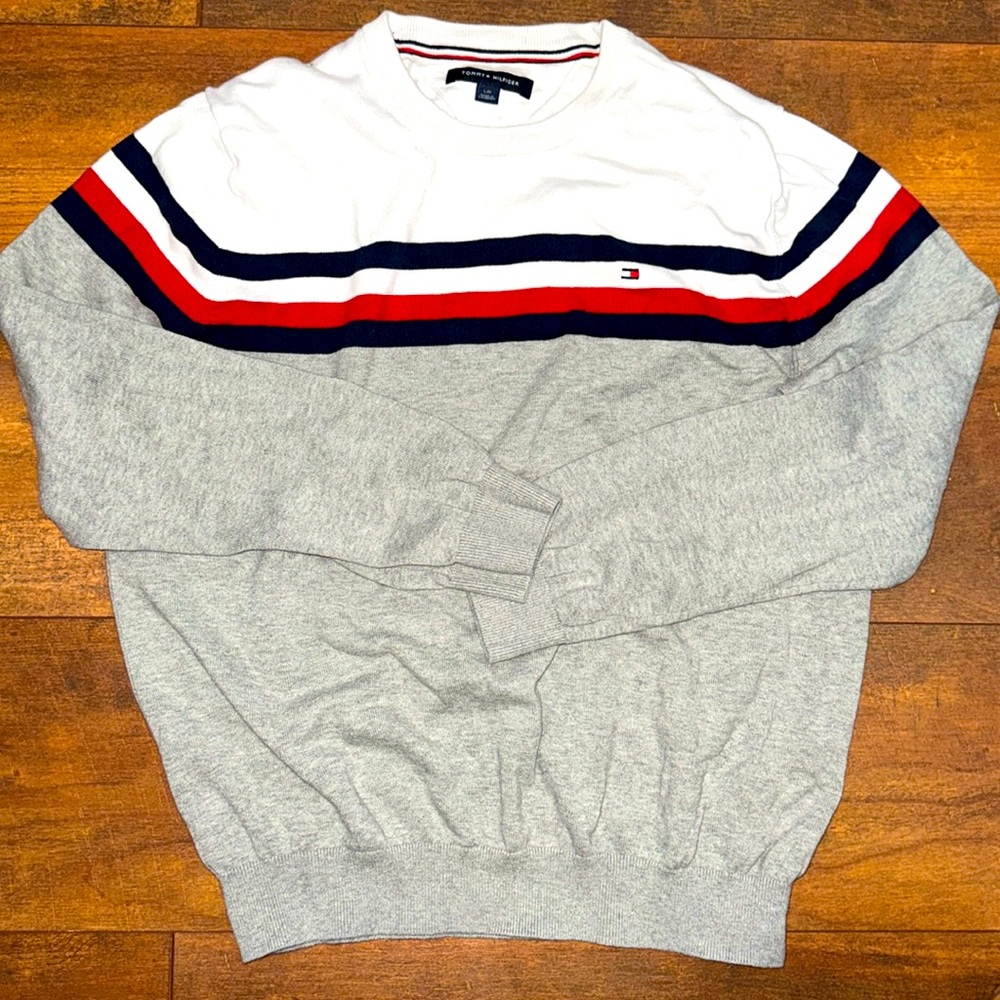 Tommy Hilfiger sweater